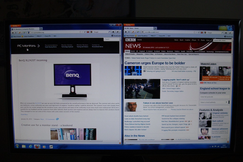 Two websites side by side Full HD