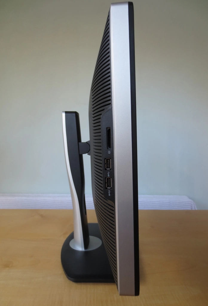 Dell U2713H Review | PC Monitors