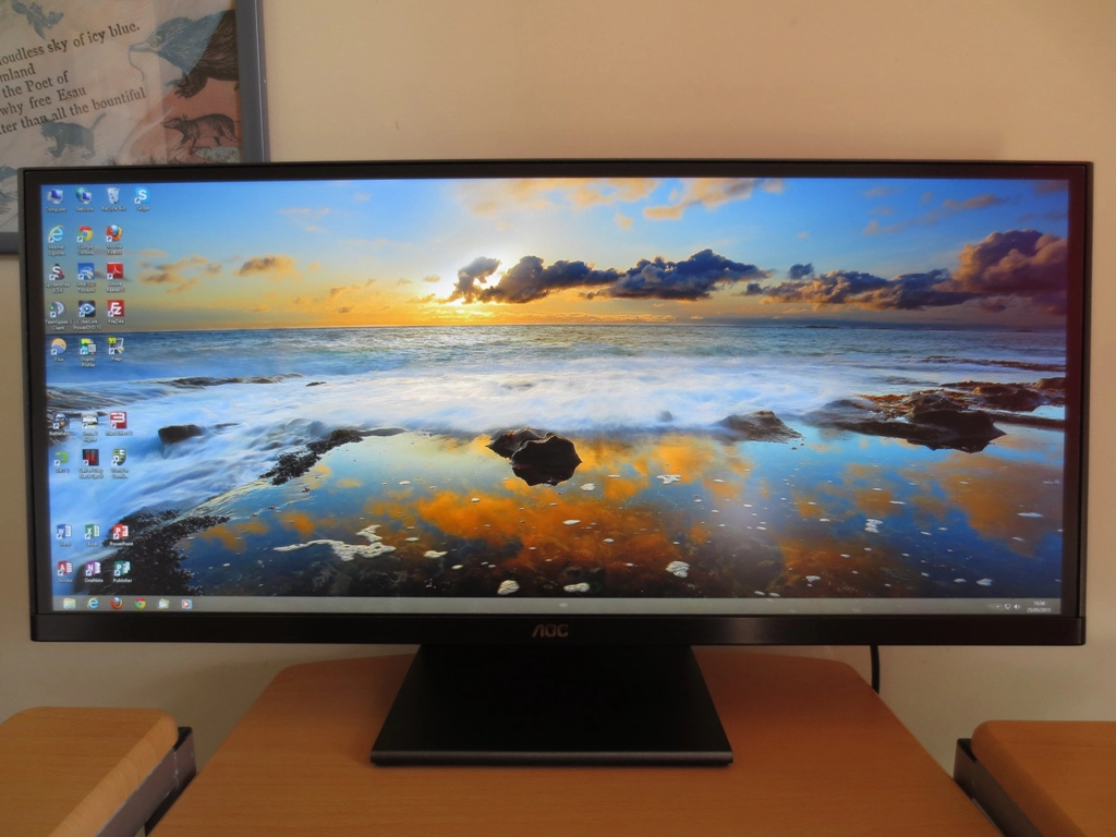 Экран 21 дюйм. 21 9 Монитор AOC. Монитор LG 21 9. Монитор 21 9 Sony IPS. LG 2560 1080 монитор.