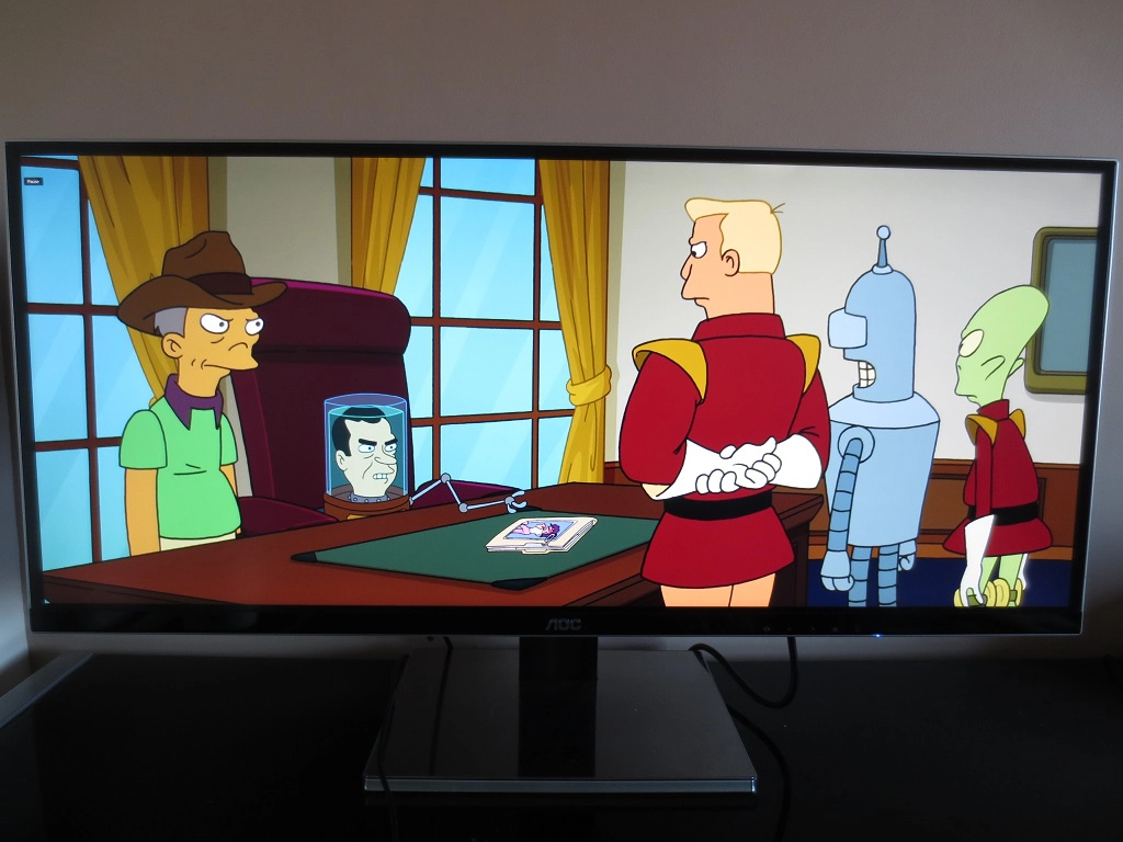 Futurama stretched to fit