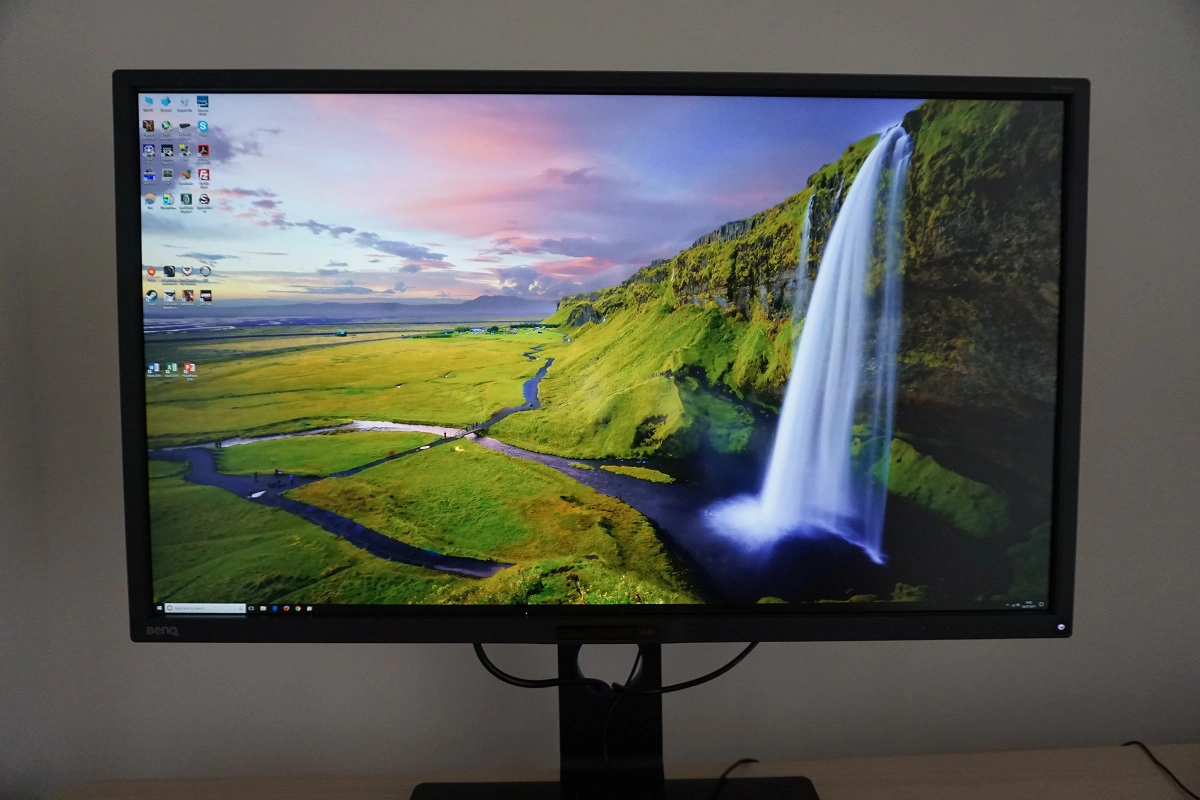 We Review the BenQ PD3205U Monitor: Affordable, Yet Spectacular