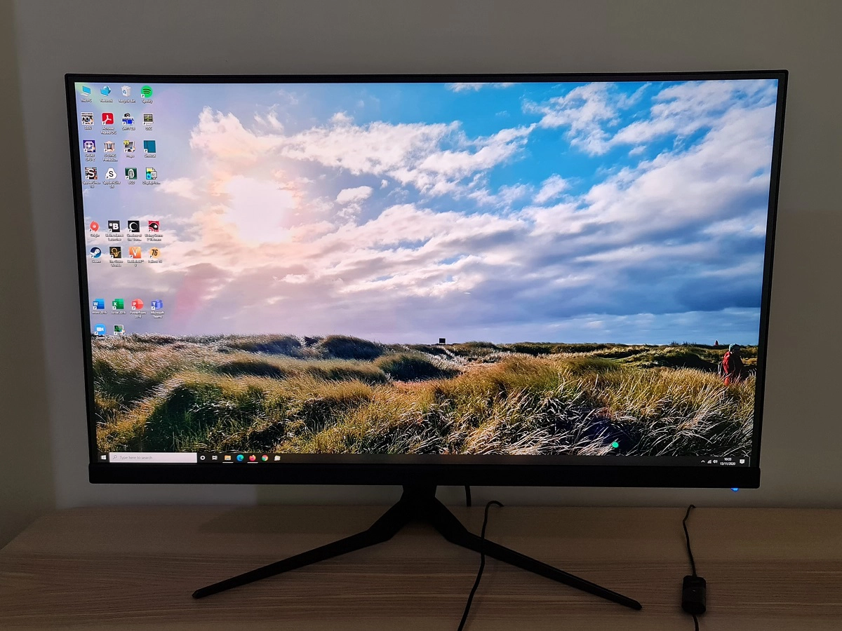 Dream development rig -- Dual curved 32 inch 4K displays + X1