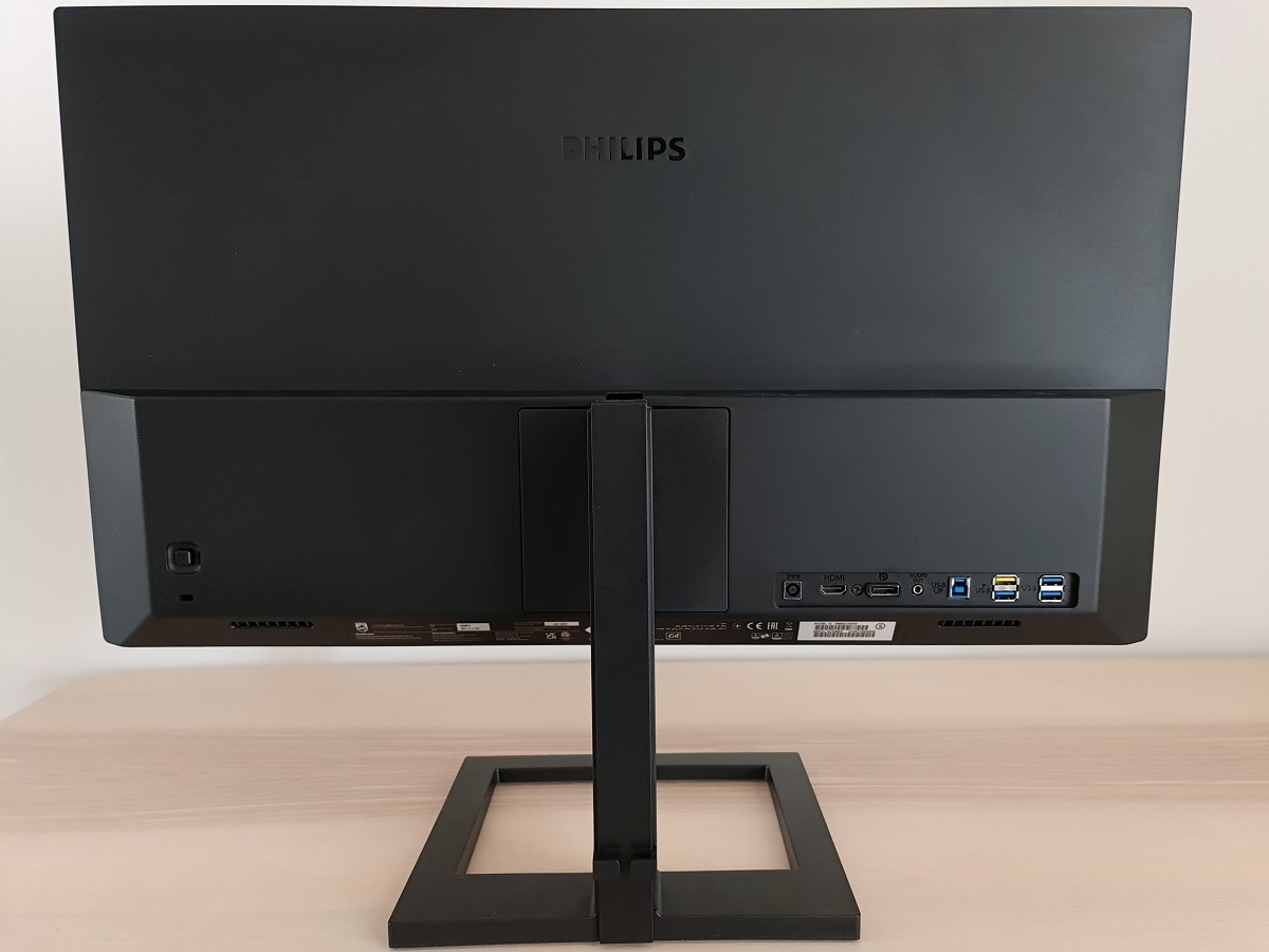 Philips pone a la venta el 288E2UAE, un monitor todoterreno de 28 pulgadas  con resolución 4K y hub USB 3.2 - Radio 27 Network