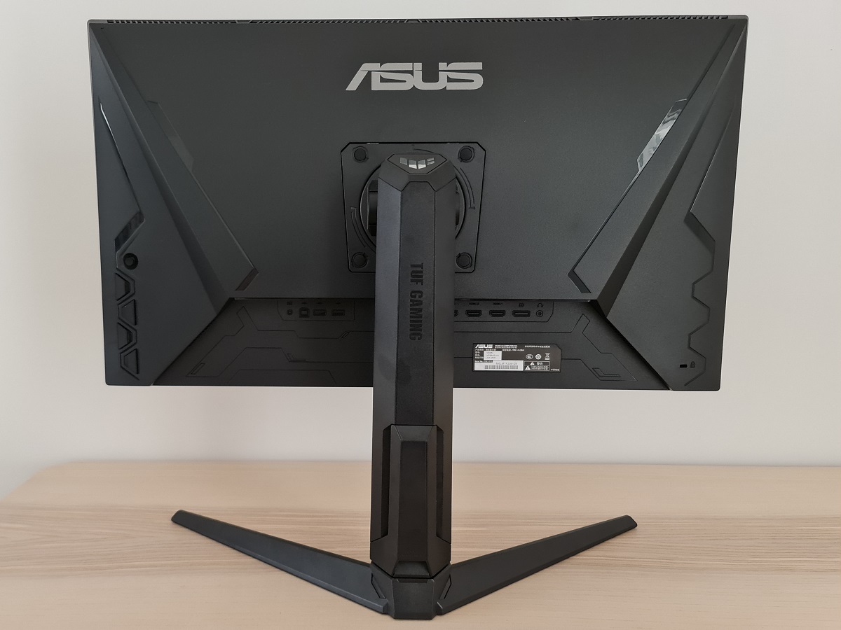 ASUS Wants to Eliminate Distracting Borders in Multi-Monitor