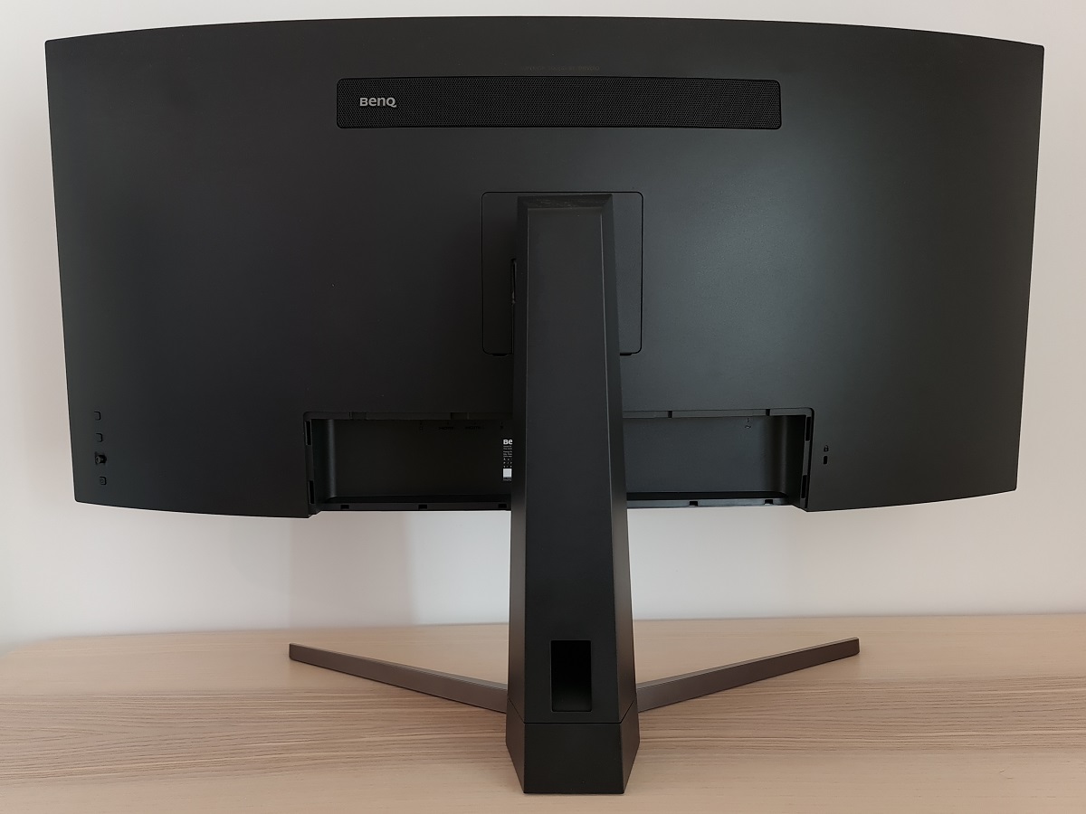 BenQ 34-inch ultrawide 2K monitor review: Perfect for Universal Control