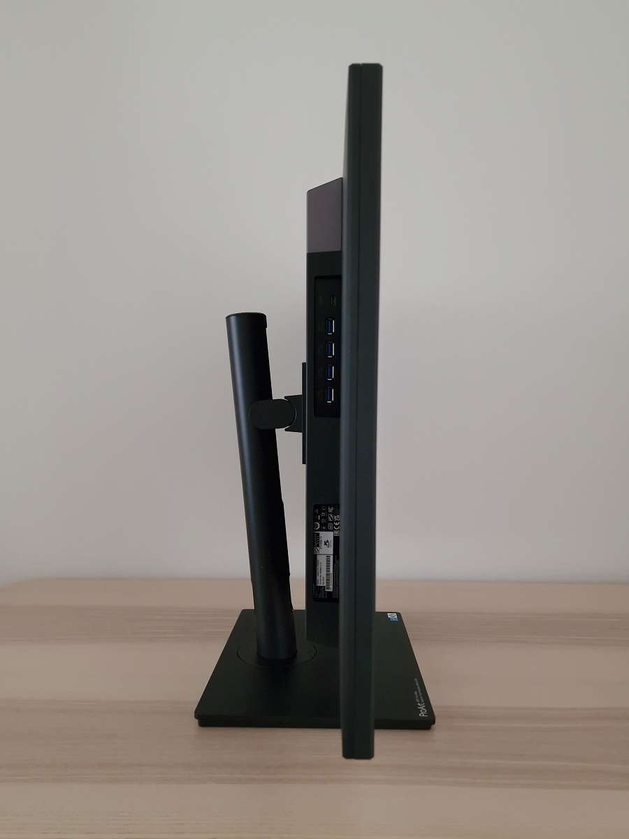 A Review of the Premium ASUS ProArt PA32DC 4K OLED Monitor